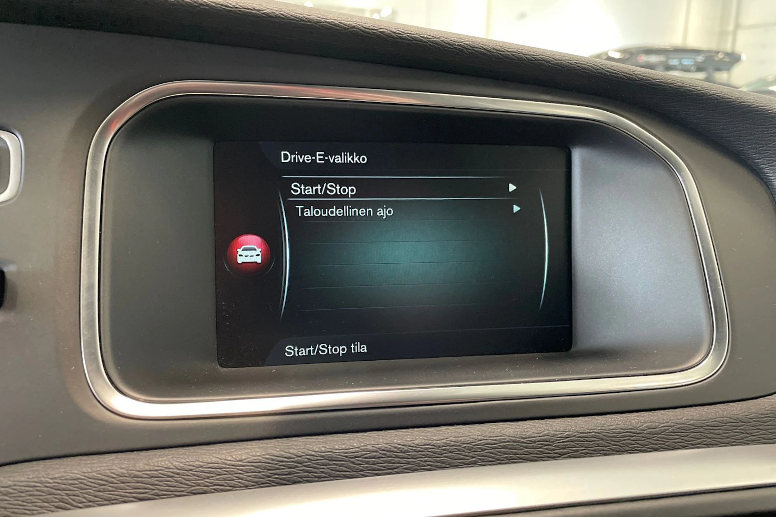 ruskea (beige) Volvo V40 2017 kuva 21.