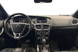 valkoinen Volvo V40 2017 kuva 7.