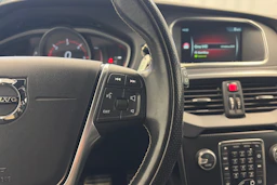 valkoinen Volvo V40 2017 kuva 13.