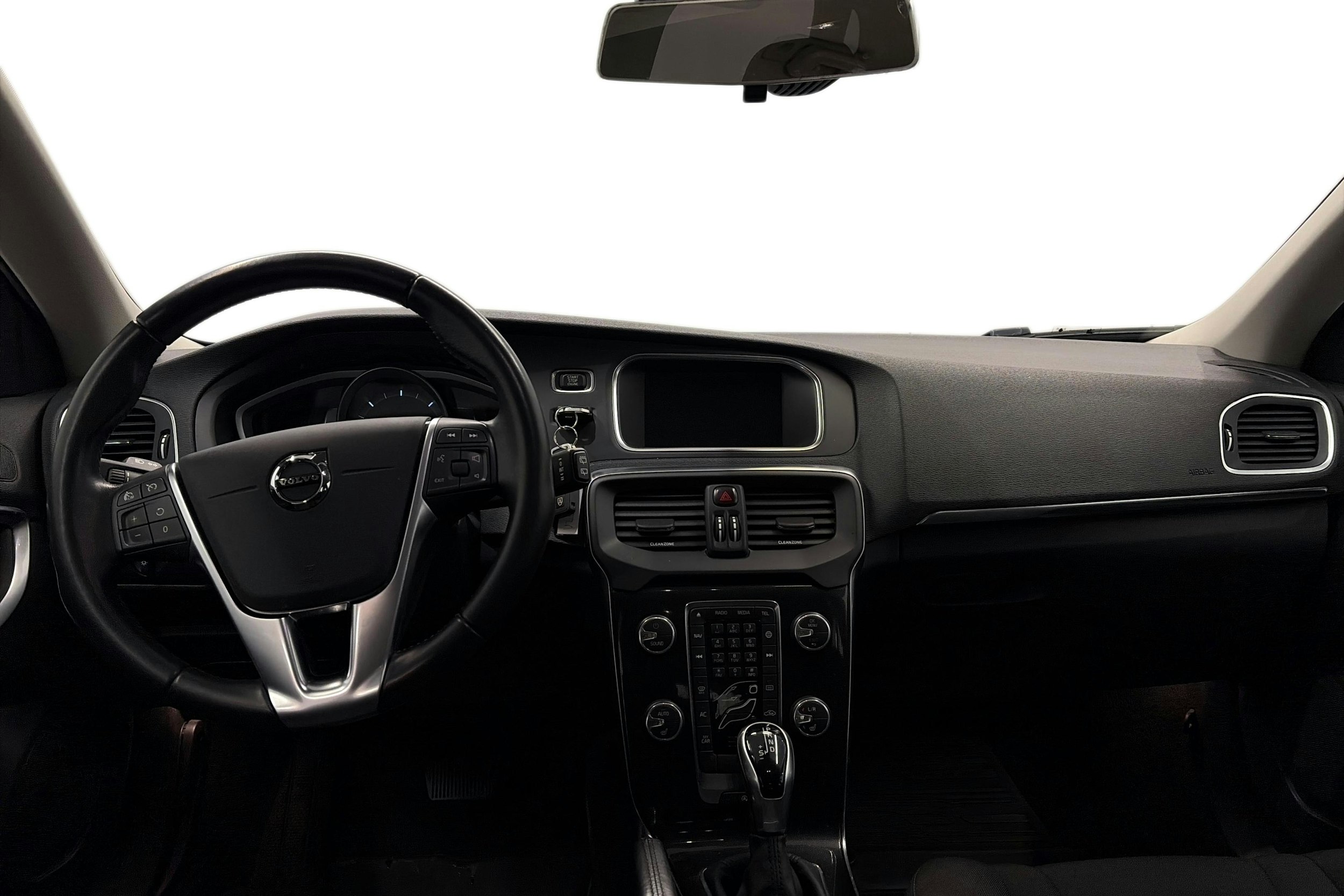 harmaa Volvo V40 2017 kuva 7.