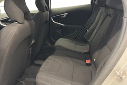 harmaa Volvo V40 2017 kuva 8.