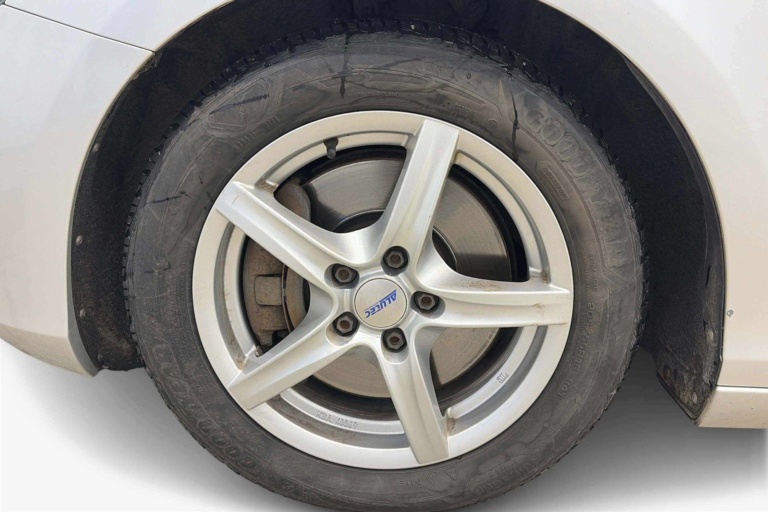 harmaa Volvo V40 2017 kuva 9.