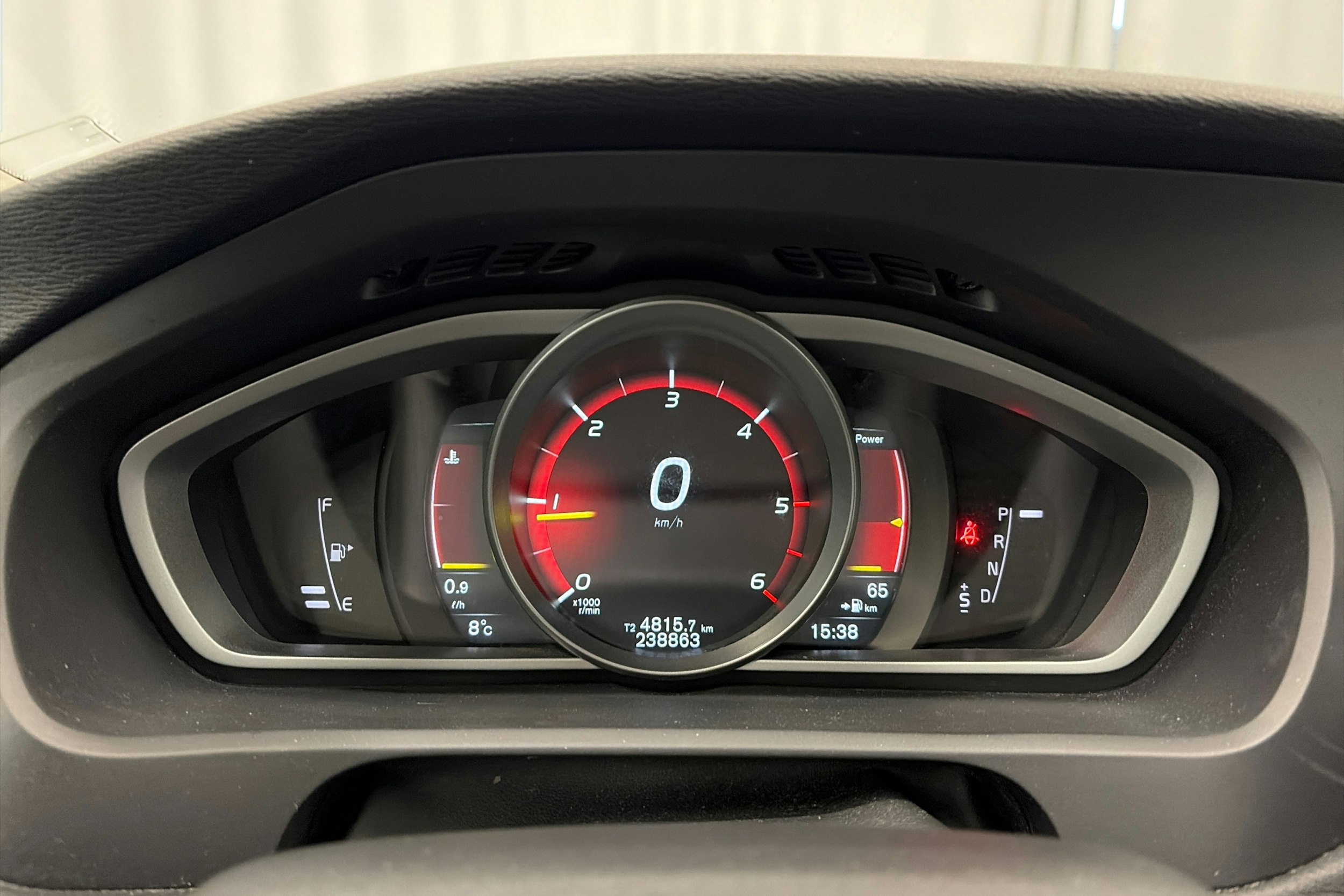 harmaa Volvo V40 2017 kuva 11.