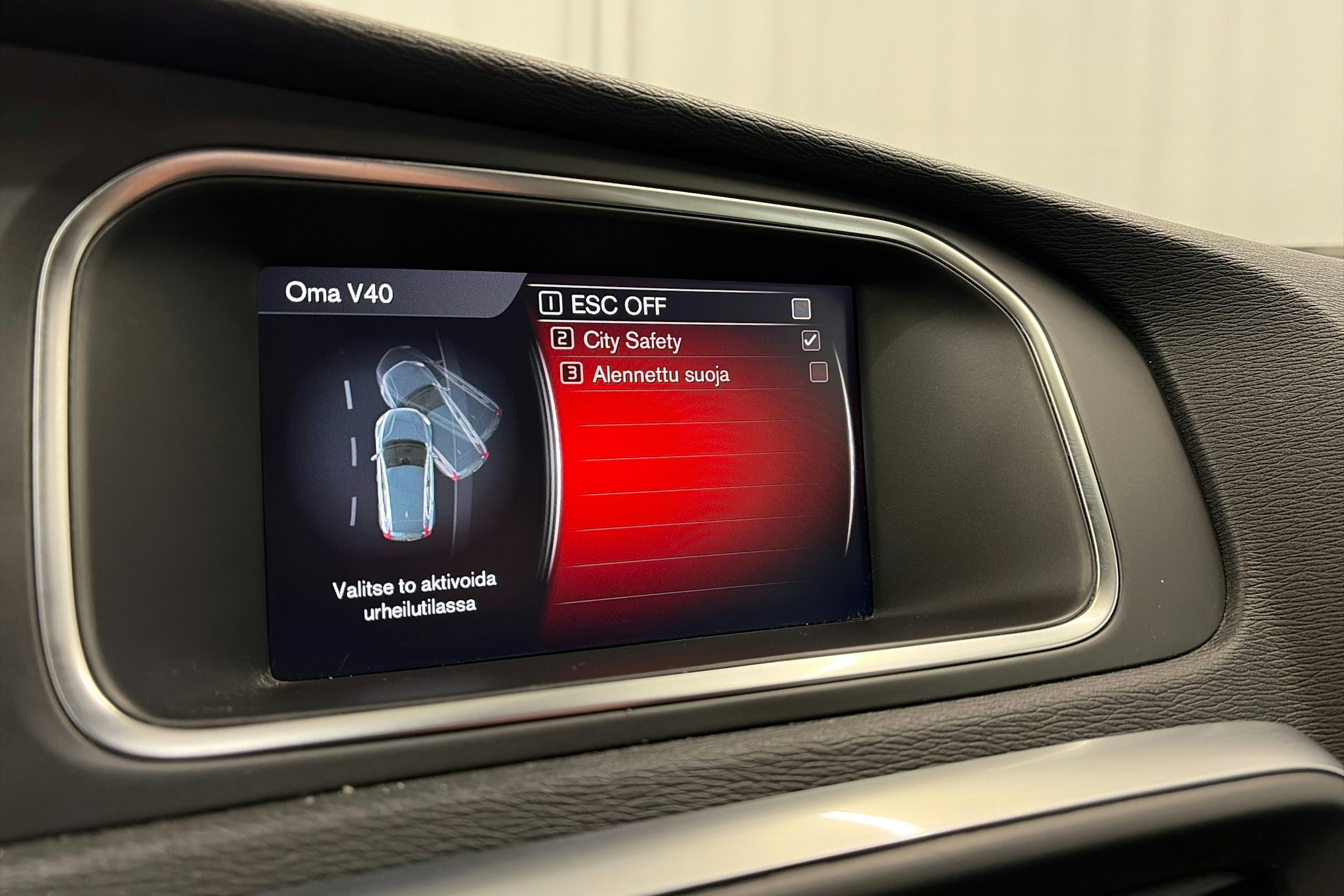 harmaa Volvo V40 2017 kuva 15.