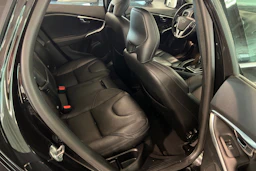 musta Volvo V40 2017 kuva 12.