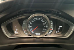 musta Volvo V40 2017 kuva 21.