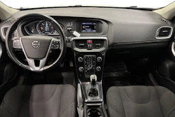 valkoinen Volvo V40 2017 kuva 7.