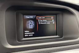 valkoinen Volvo V40 2017 kuva 20.