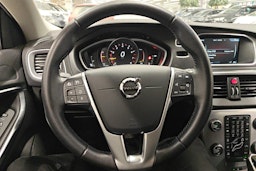 sininen Volvo V40 2017 kuva 12.