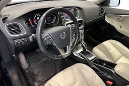 musta Volvo V40 2018 kuva 3.