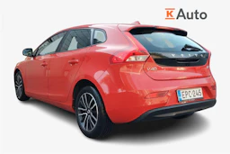 Punainen Volvo V40 2018 kuva 2.