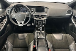 valkoinen Volvo V40 2018 kuva 7.