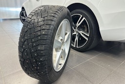 valkoinen Volvo V40 2018 kuva 10.