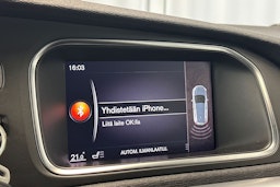 valkoinen Volvo V40 2018 kuva 16.