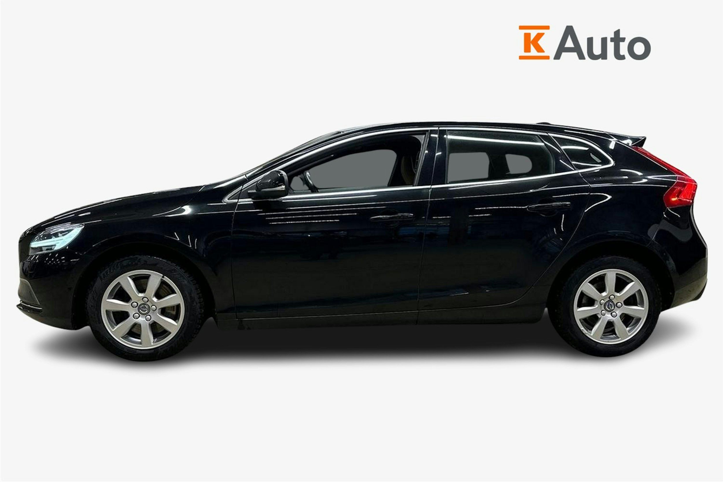 musta Volvo V40 2018 kuva 5.