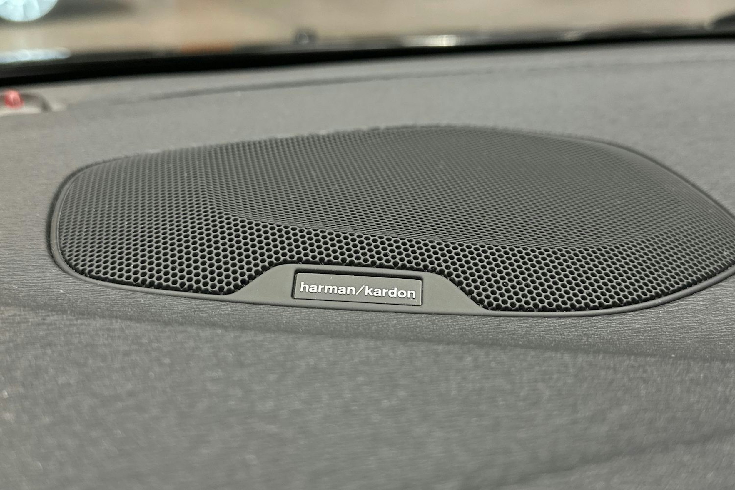 musta Volvo V40 2018 kuva 15.