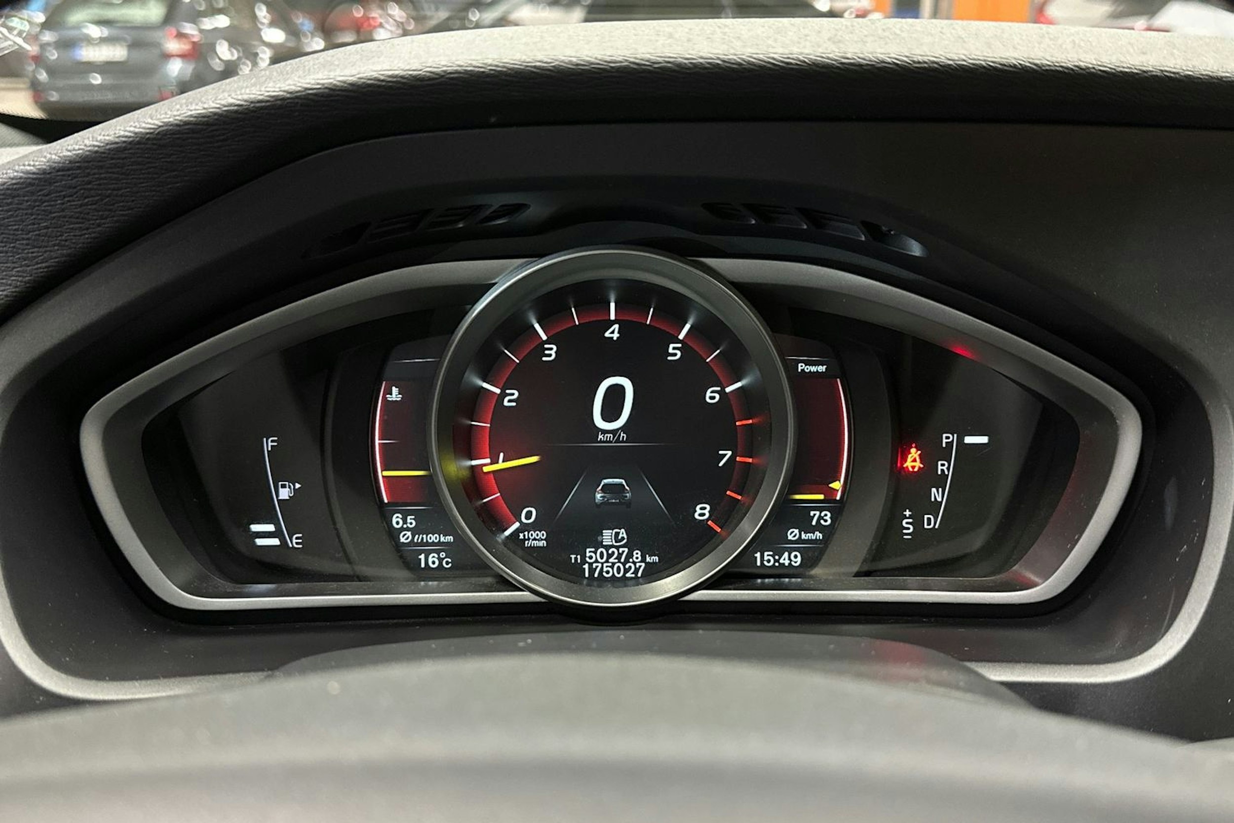 musta Volvo V40 2018 kuva 24.