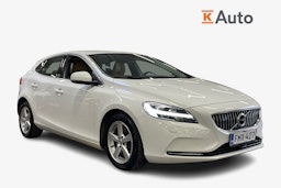 Valkoinen Volvo V40 2018 kuva 1.