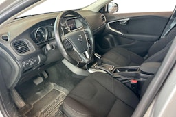 harmaa Volvo V40 2018 kuva 3.
