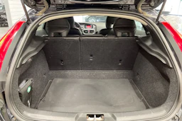 musta Volvo V40 2018 kuva 12.