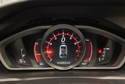 musta Volvo V40 2018 kuva 13.