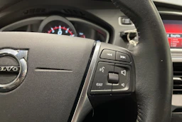 musta Volvo V40 2018 kuva 18.