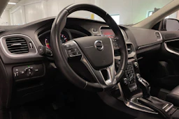 musta Volvo V40 2018 kuva 19.