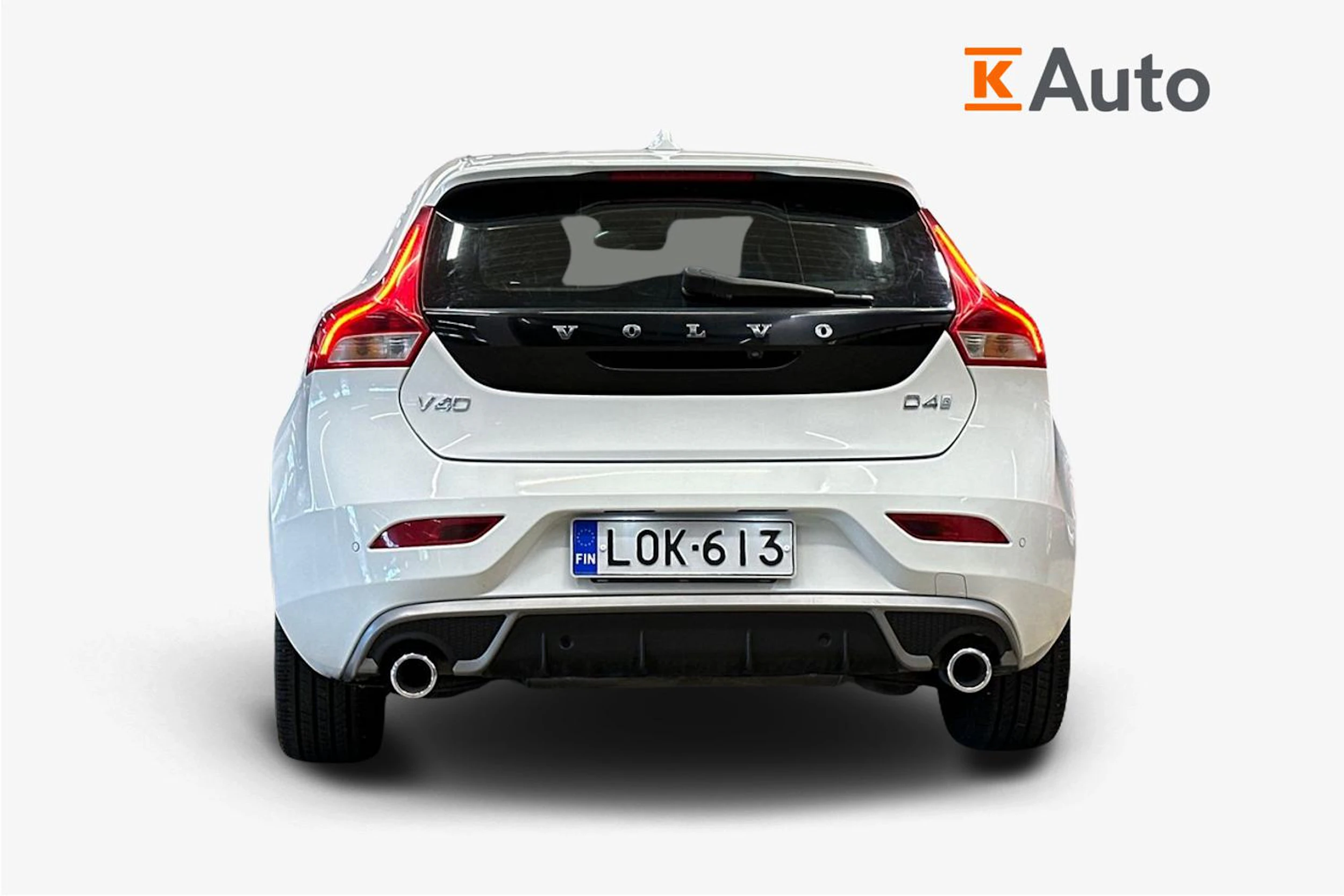 valkoinen Volvo V40 2018 kuva 3.