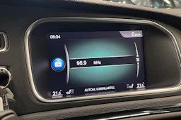 musta Volvo V40 2019 kuva 18.