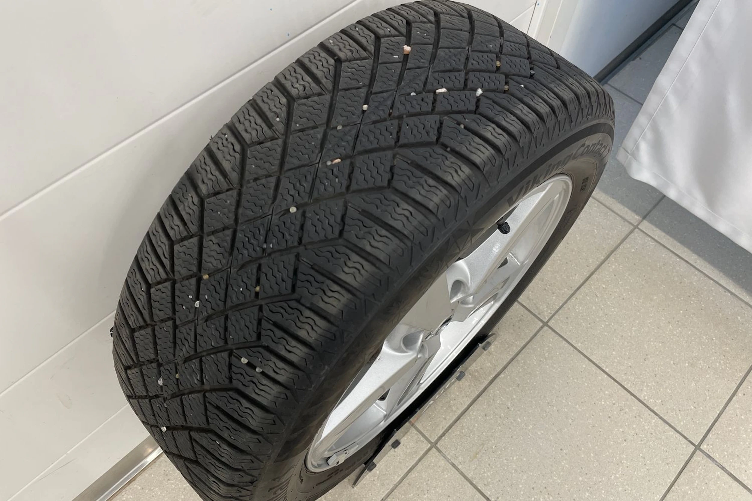 musta Volvo V40 2019 kuva 22.