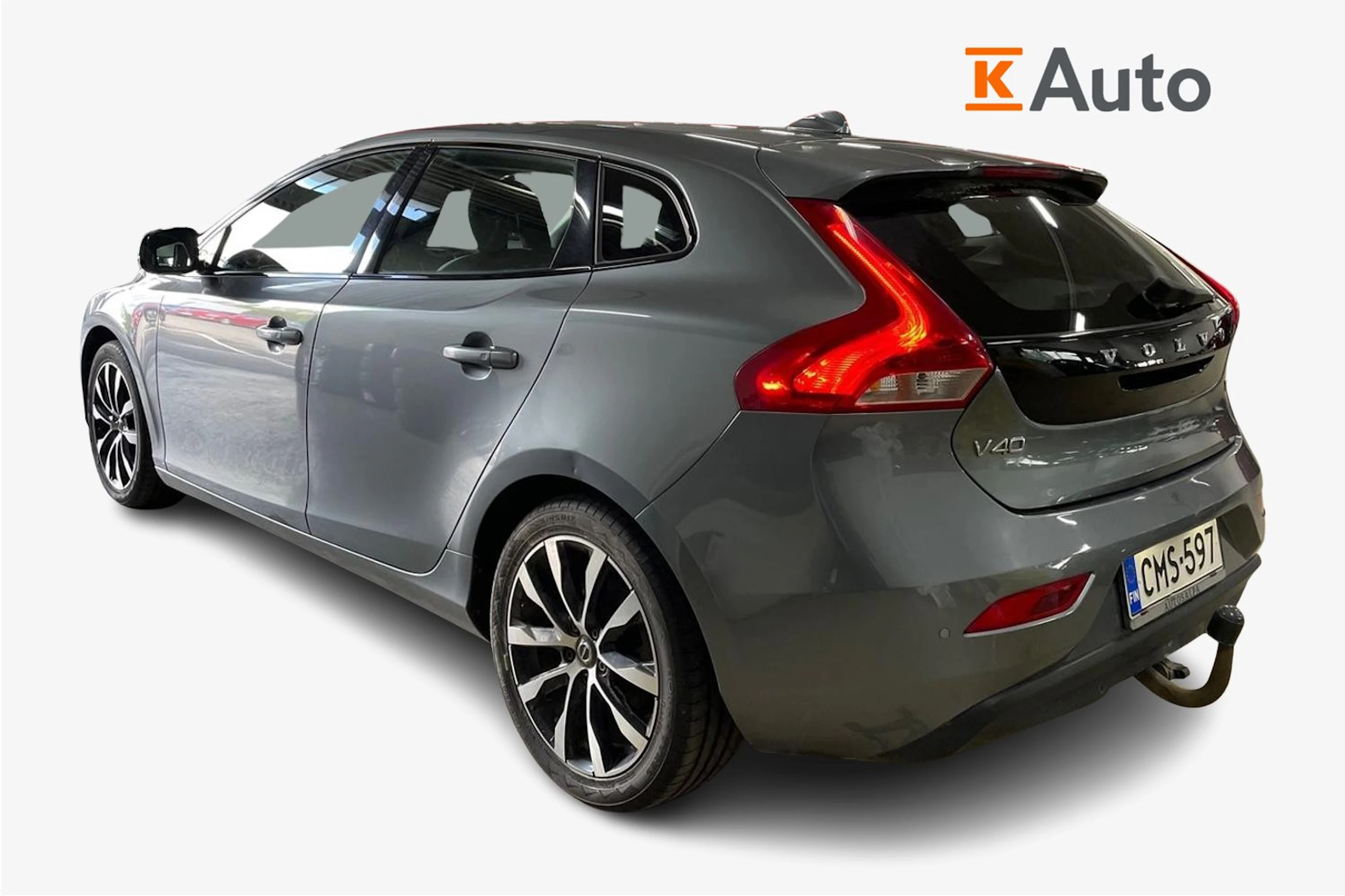 Harmaa Volvo V40 2019 kuva 2.