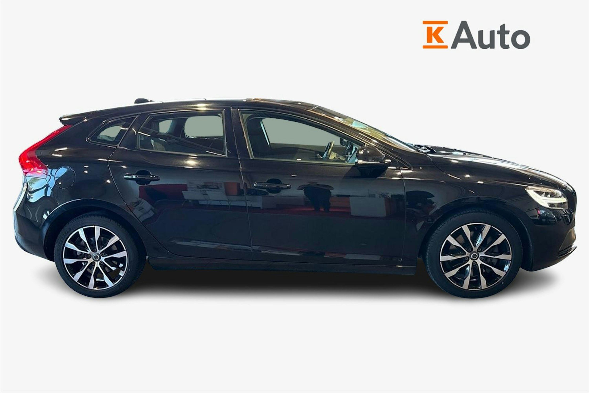 Musta Volvo V40 2019 kuva 6.