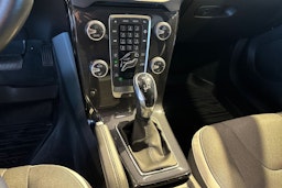 Musta Volvo V40 2019 kuva 16.