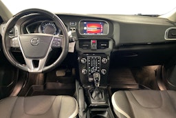 musta Volvo V40 2019 kuva 9.