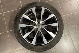 musta Volvo V40 2019 kuva 13.