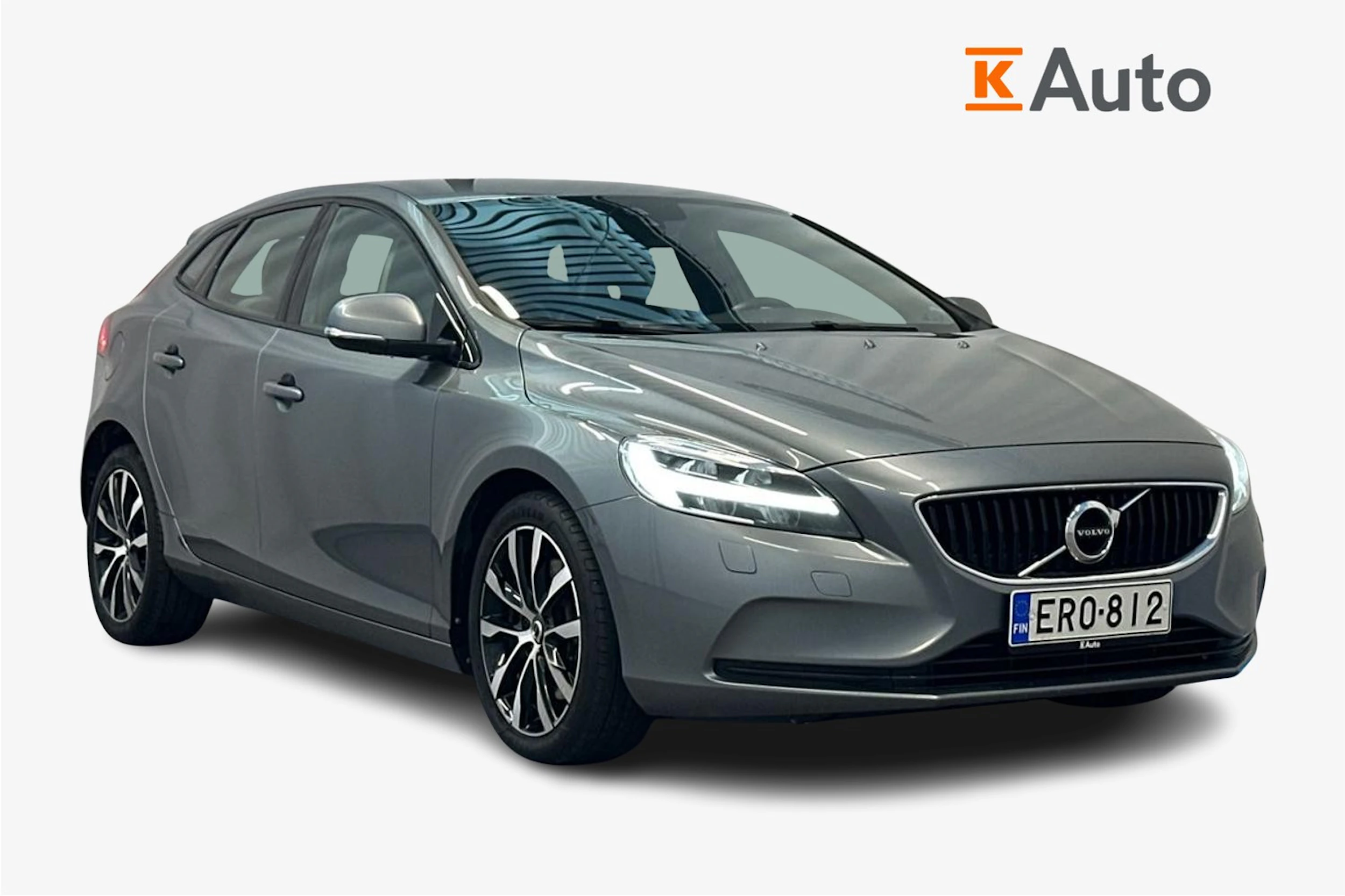 harmaa Volvo V40 2019 kuva 1.