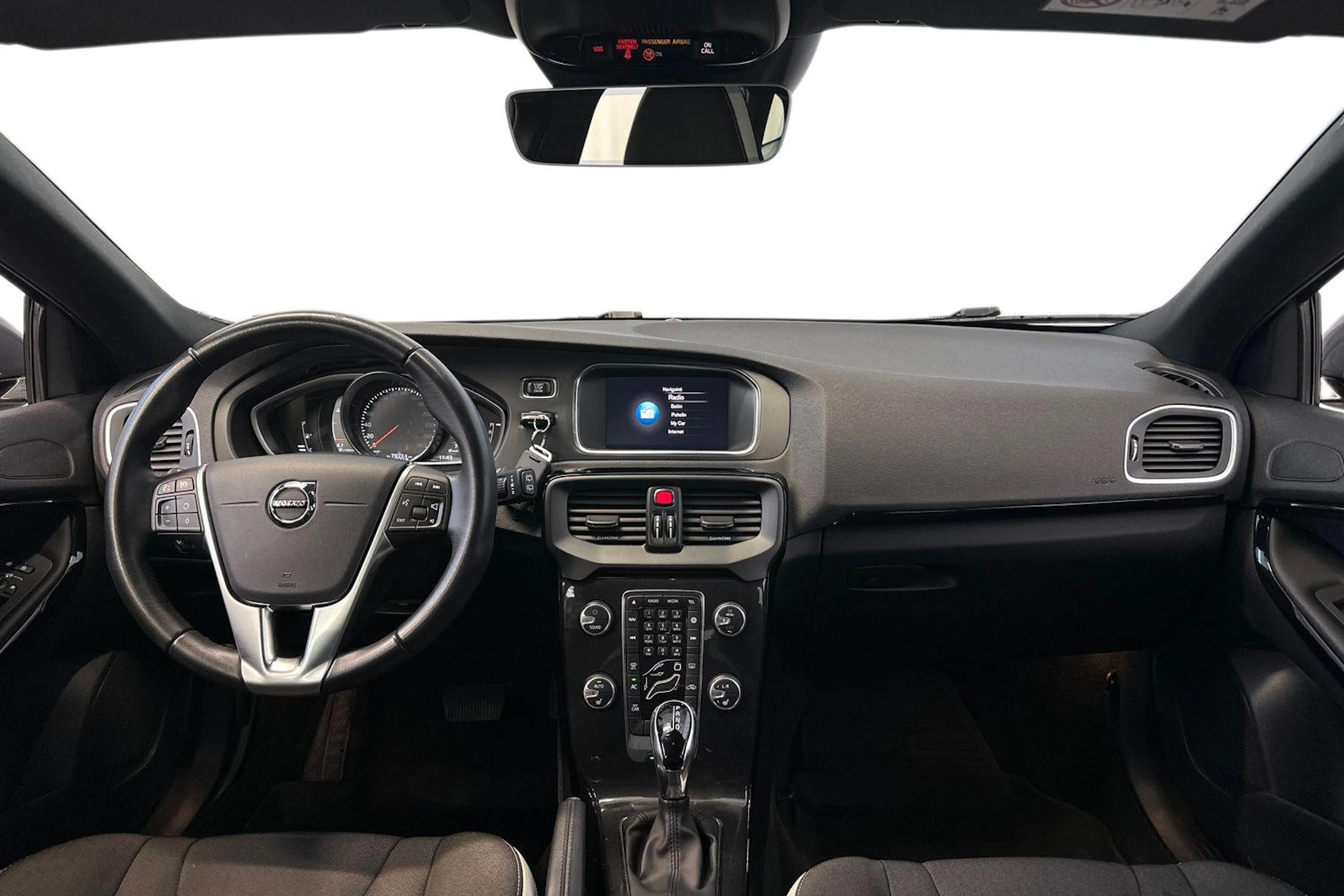 harmaa Volvo V40 2019 kuva 9.