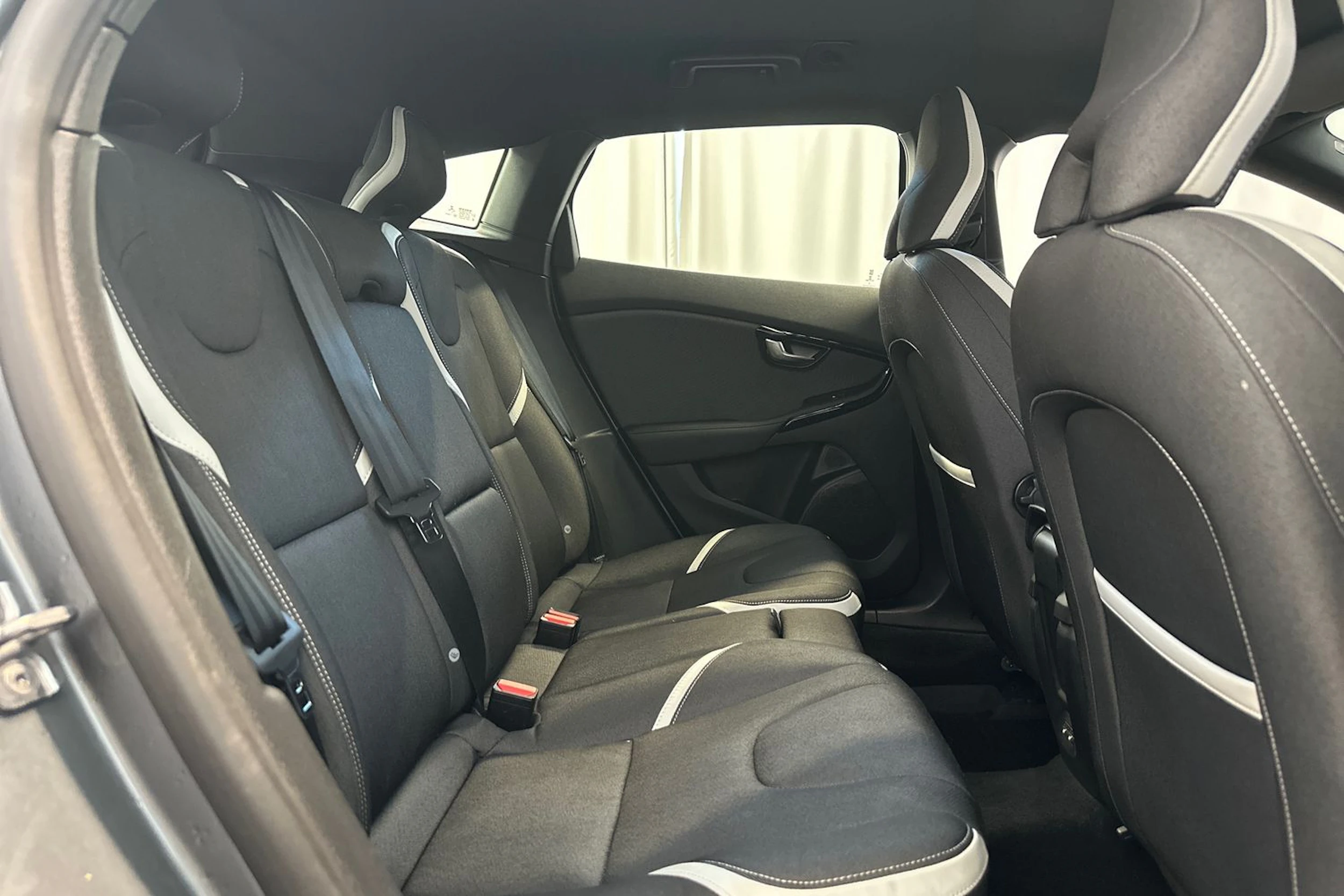 harmaa Volvo V40 2019 kuva 10.