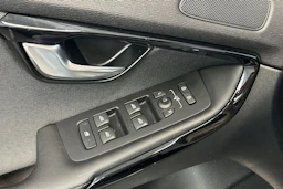 harmaa Volvo V40 2019 kuva 14.