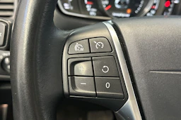 harmaa Volvo V40 2019 kuva 16.