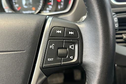 harmaa Volvo V40 2019 kuva 17.