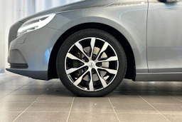harmaa Volvo V40 2019 kuva 23.