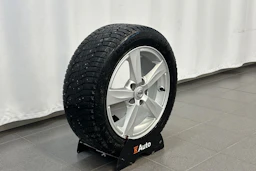 harmaa Volvo V40 2019 kuva 25.