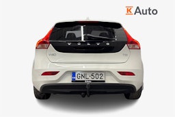 valkoinen Volvo V40 2019 kuva 3.