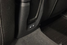 valkoinen Volvo V40 2019 kuva 14.