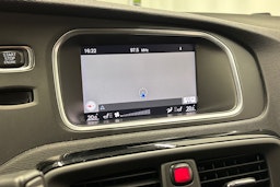 valkoinen Volvo V40 2019 kuva 22.