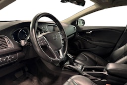 valkoinen Volvo V40 2019 kuva 7.