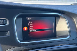 Valkoinen Volvo V40 2019 kuva 6.