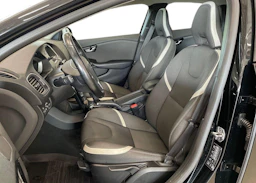 musta Volvo V40 2019 kuva 6.