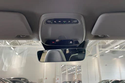 musta Volvo V40 2019 kuva 17.